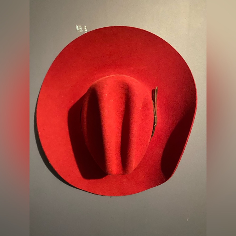 Felt cowboy hat